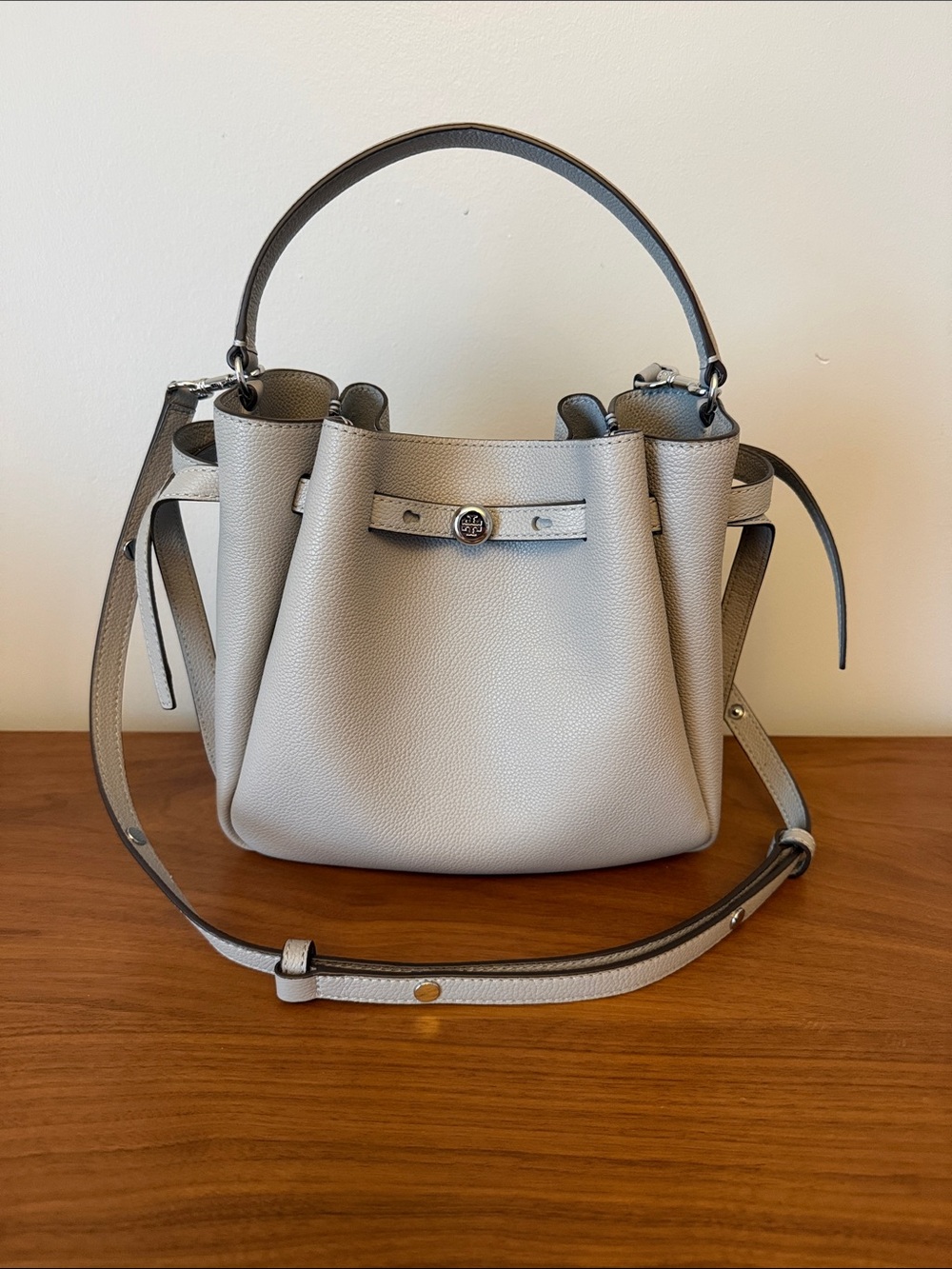 Tory Burch Romy Bucket Bag - Picture 2 of 14